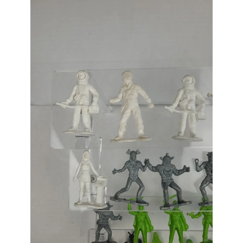 Vtg. 1970's Galaxy Laser Team figures TIM MEE Toys Lot‎ Pink Green White Silver - Picture 2 of 14